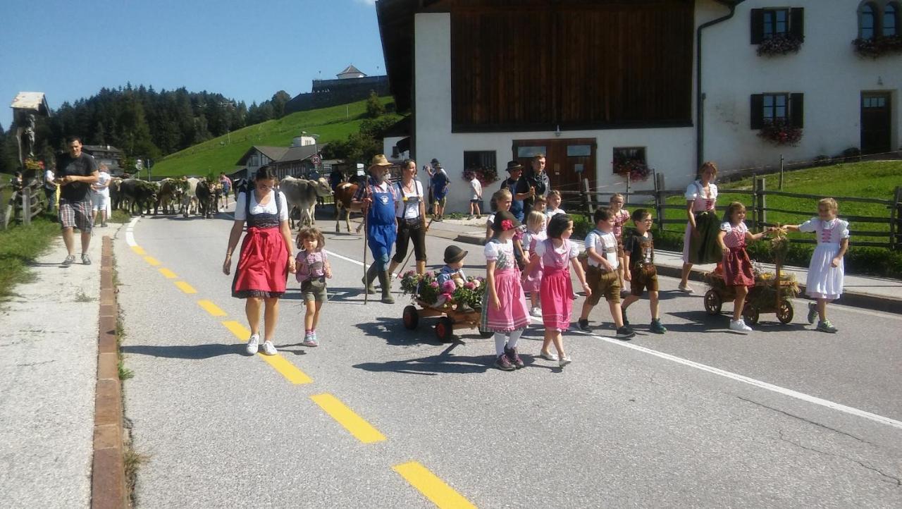 Schornhof Villa Aldino Bagian luar foto